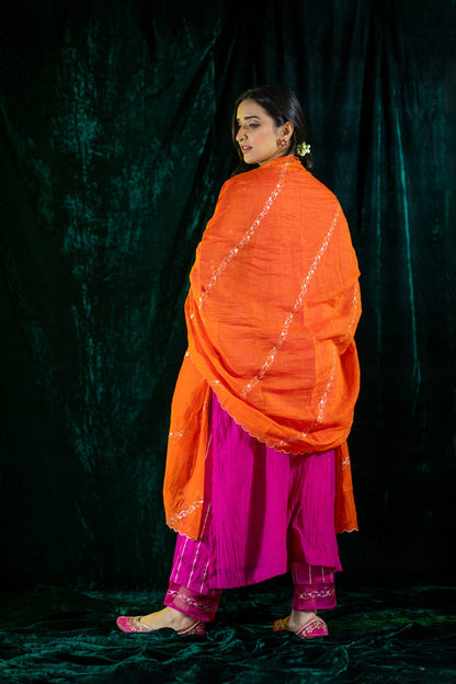 Fuchsia V-Neck Kurta Suit set