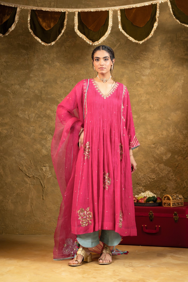 Pink 5 Boota Kurta Set