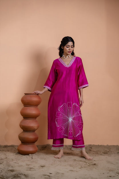 Pink Floral Motif Straight Kurta Set