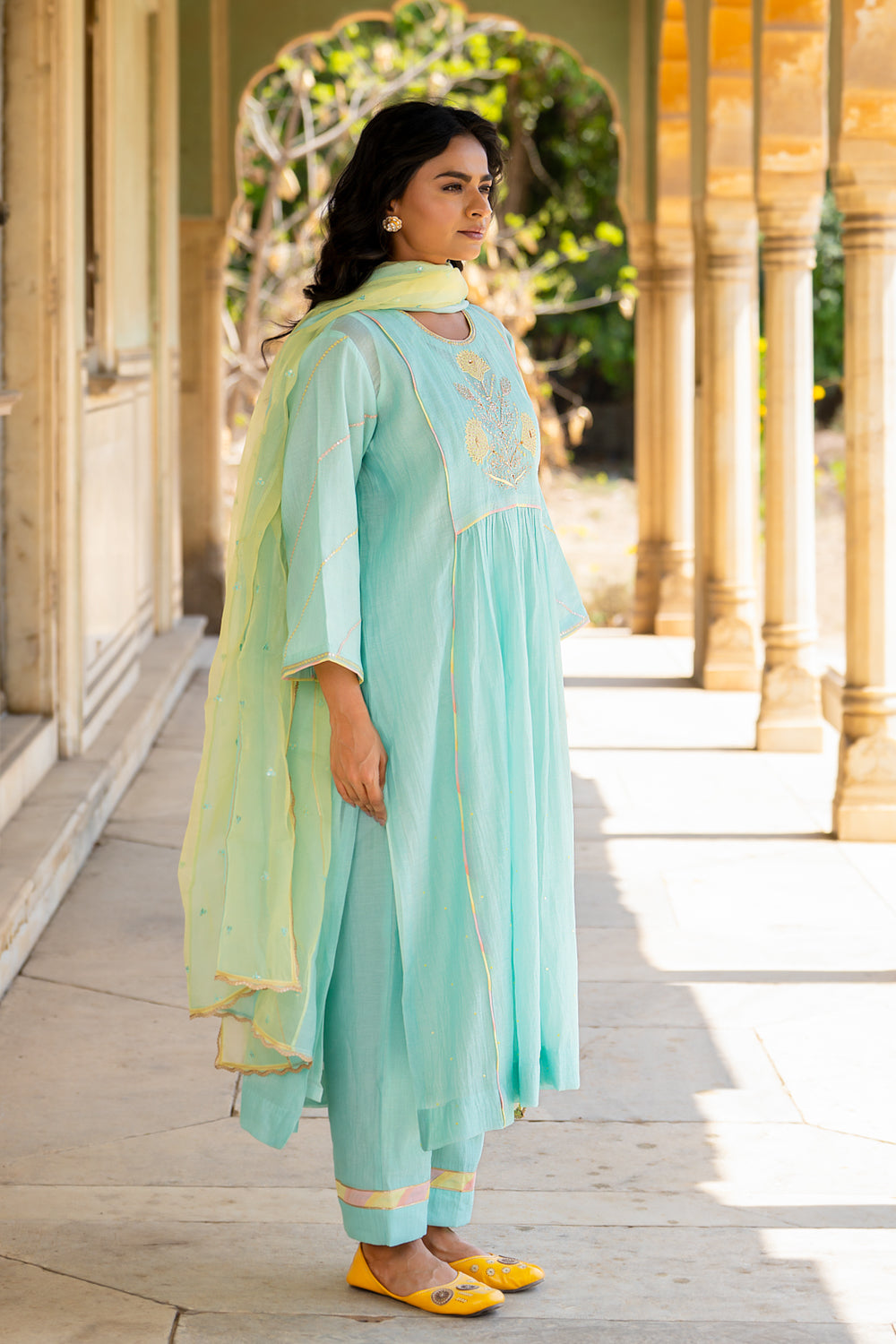 Pastel Blue Poppy Motif Boota Set