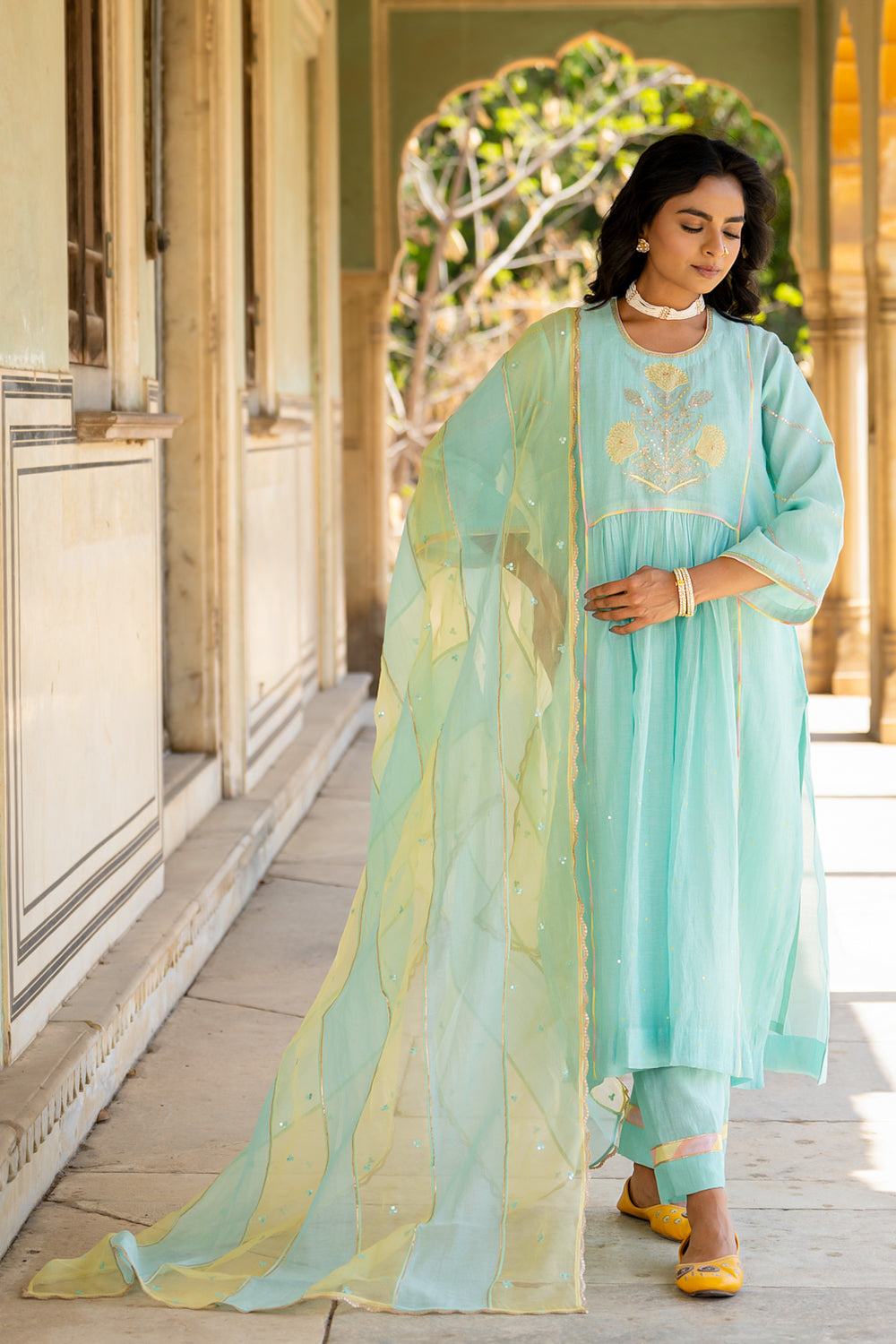 Pastel Blue Poppy Motif Boota Set