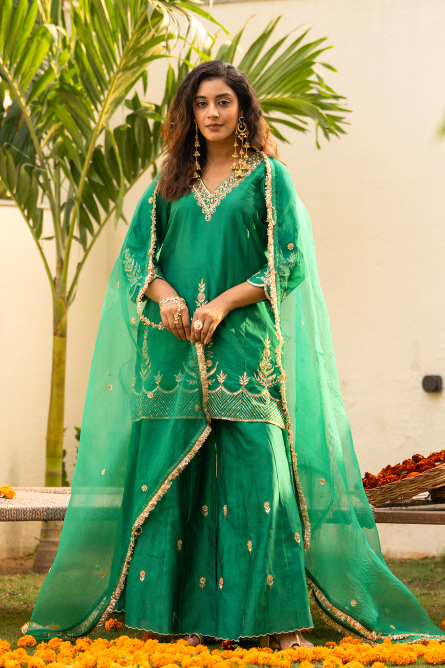 Green Boota Aari Sharara