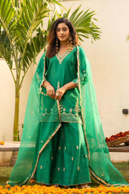 Green Boota Aari Sharara