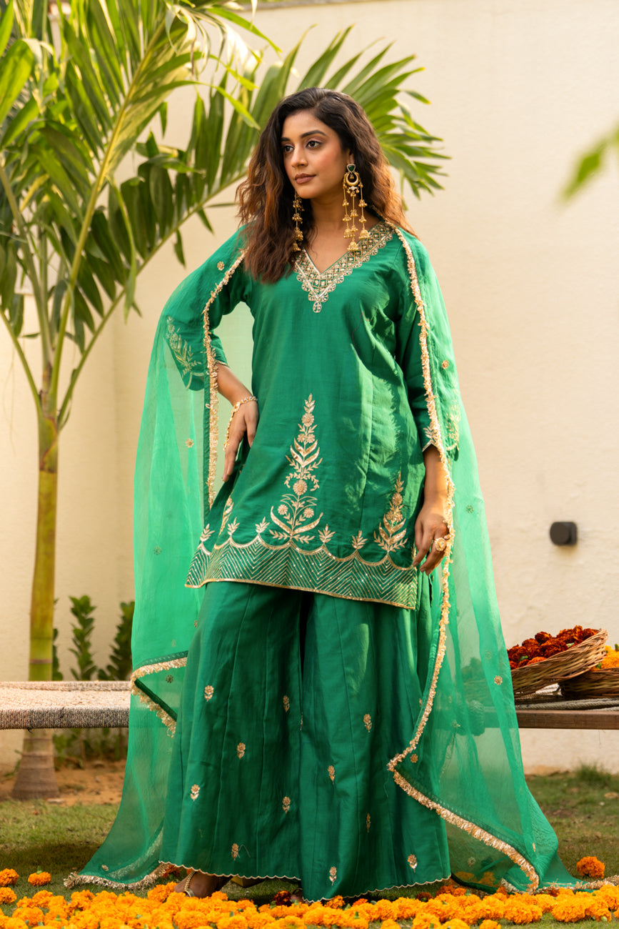 Green Boota Aari Sharara