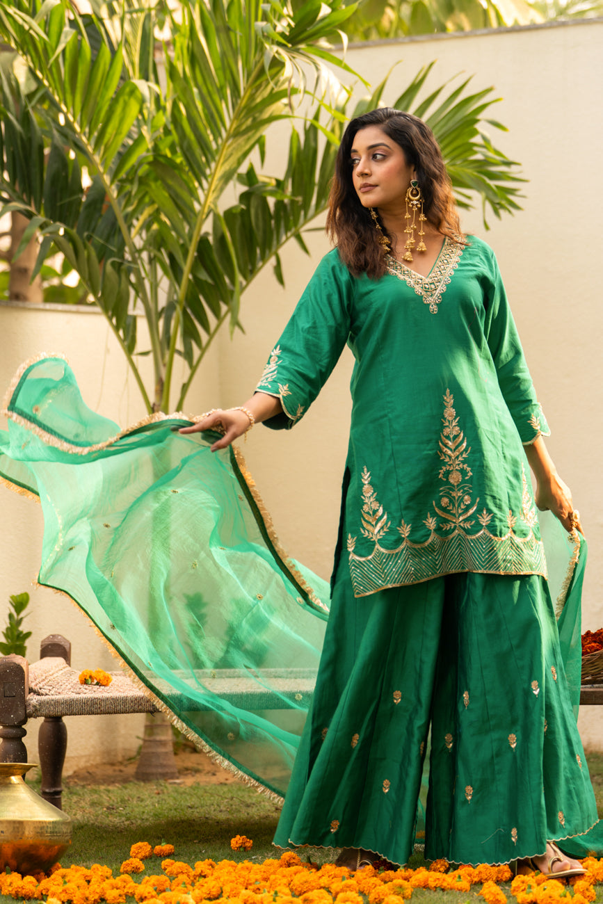 Green Boota Aari Sharara