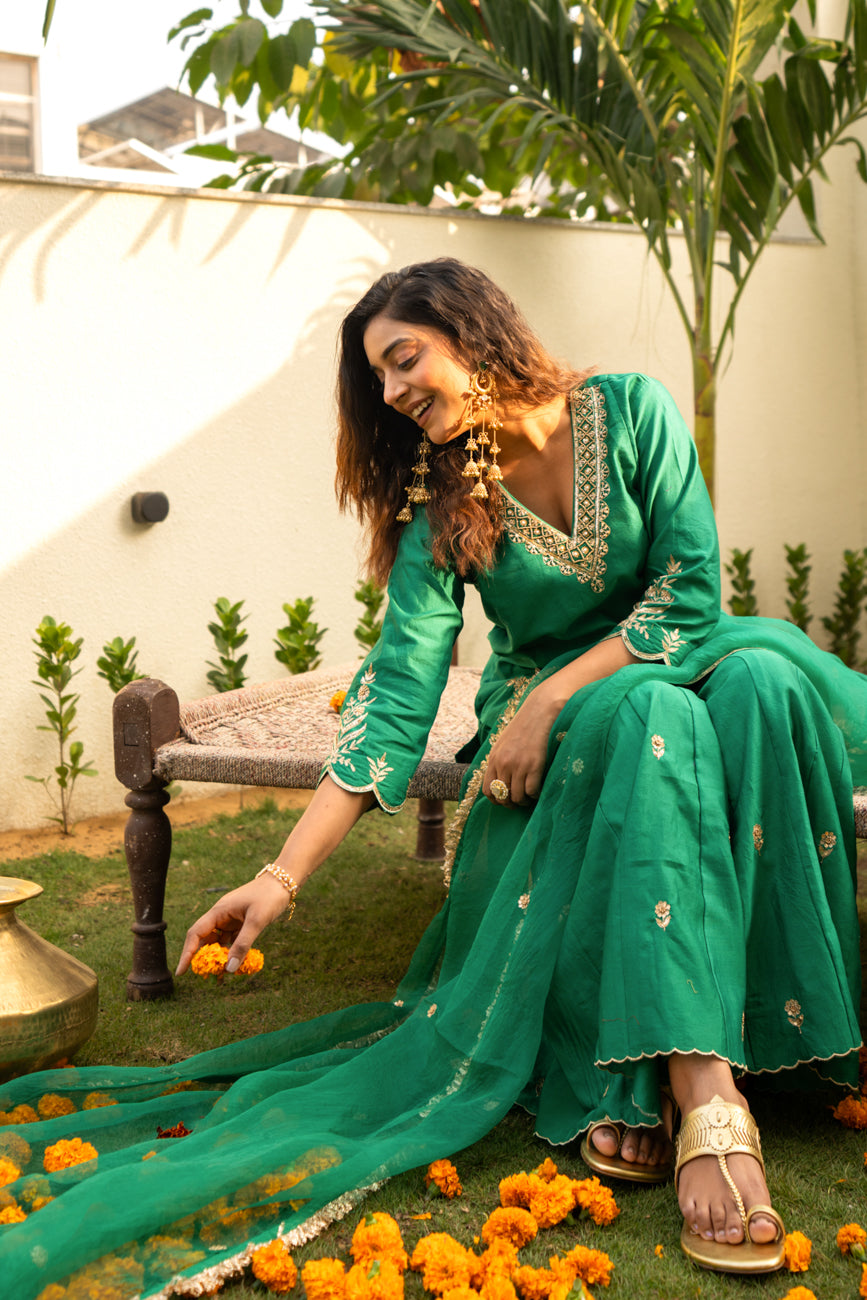 Green Boota Aari Sharara