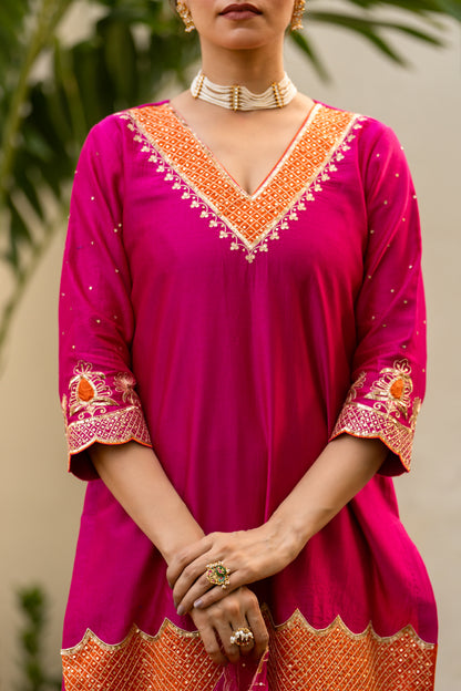 Pink Aari Sequinns Straight Kurta Set