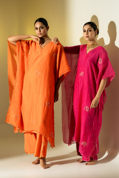 Rani Pink Flower Motif Kaftan Set