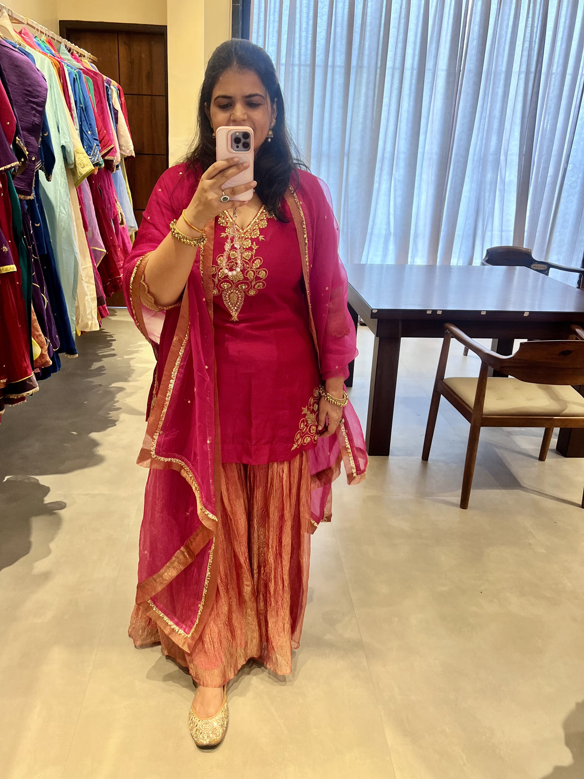 Red Tissue Sharara