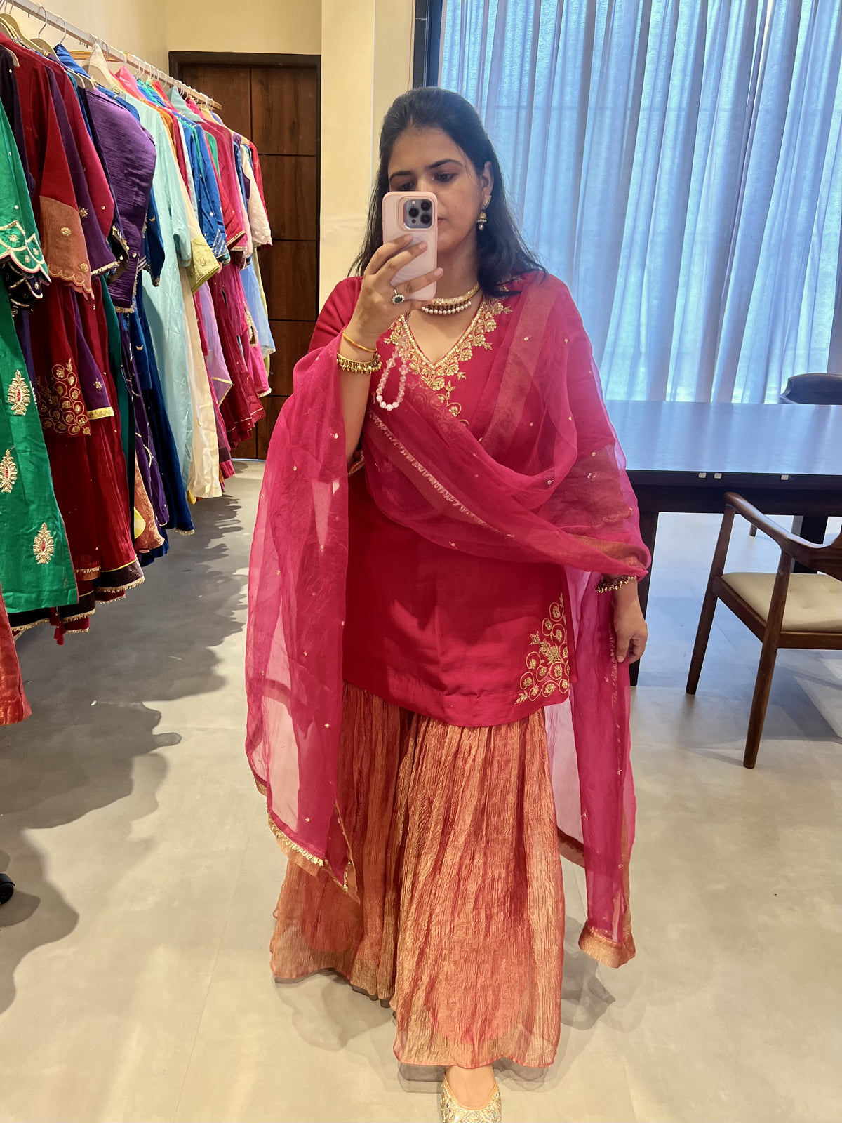 Red Tissue Sharara