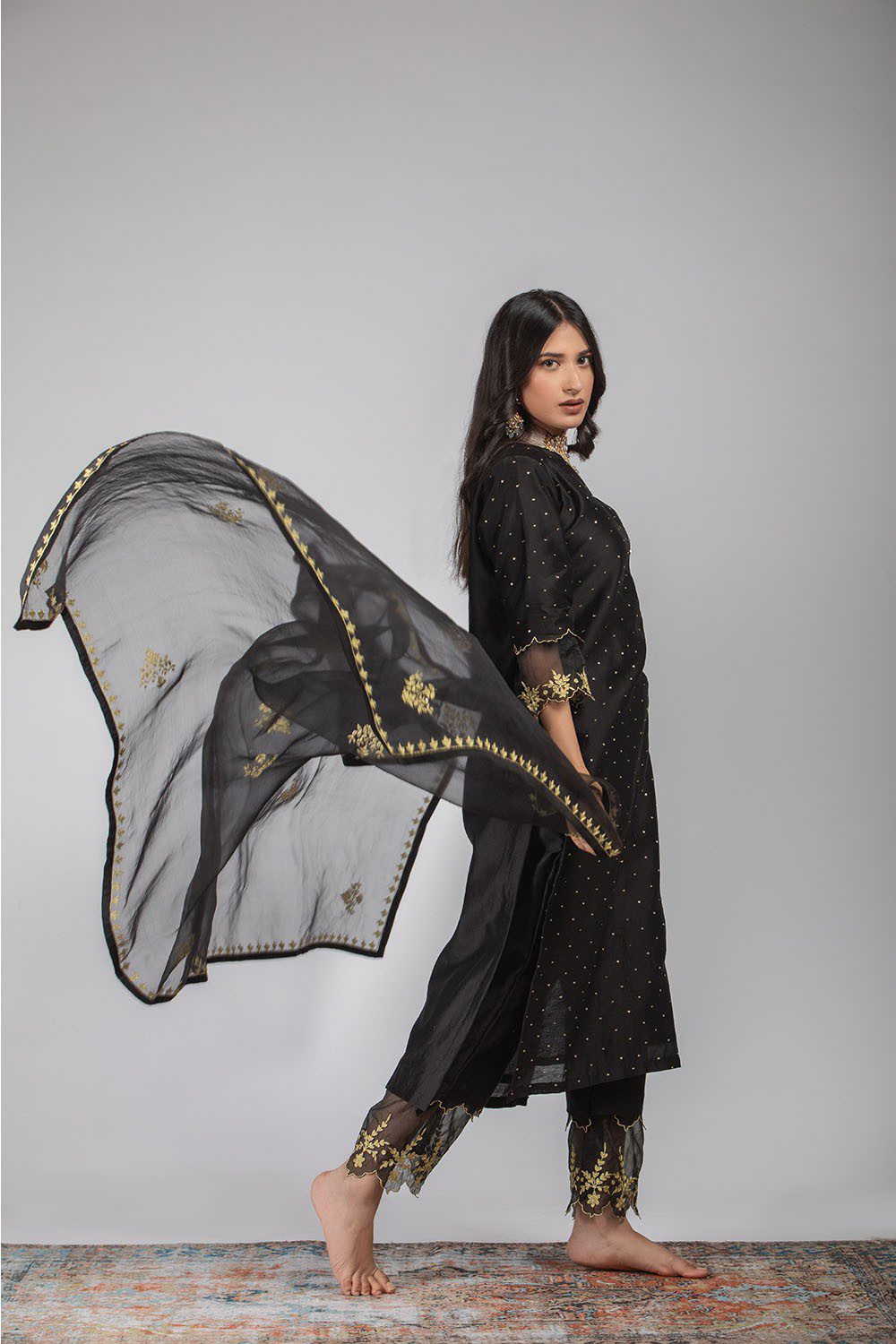 Buy Festive Salwar Suit - Beautiful Mirror Work Black Silk Salwar Suit –  Empress Clothing